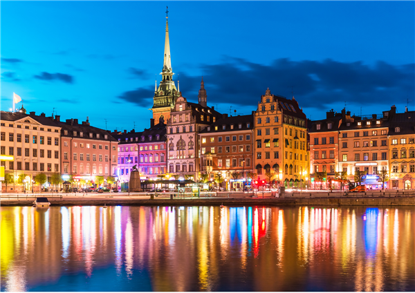 Business networking and Italian wine tasting in Sweden